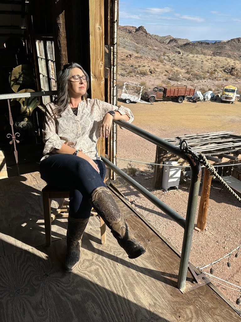 JLSmallTownLady's tweet photo. There’s something sacred about sunlight—it’s more than warmth, it’s a reminder to pause, breathe, receive. Let the rays cleanse your energy, ignite your joy, and realign your spirit. Nature always knows what you need. 🌞✨ #SunlitSoul #EnergyRecharge #DivineAlignment https://t.co/SFohvKRHEP