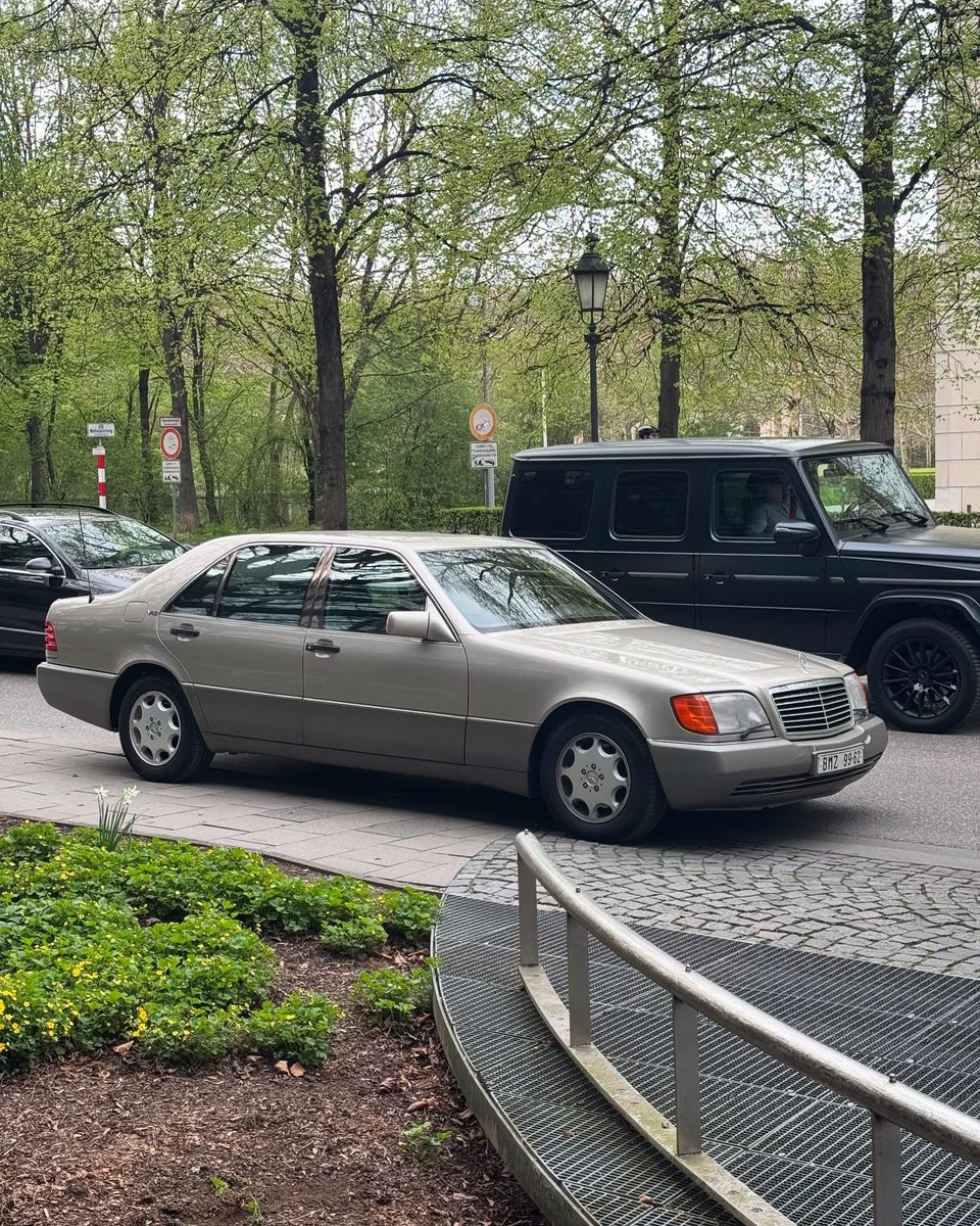 Předjelo vás minulý týden na D5 tohle auto? Máte kameru v autě? Pošlete mi záběry. První 3 dostanou odměnu 10.000 Kč formou daru jejich jménem na dobročinné účely dle svého výběru. Díky za RT.