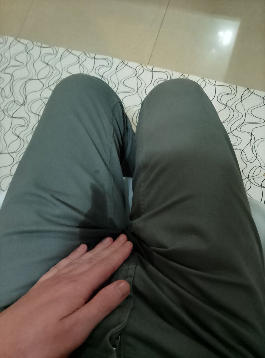 MarkTokareff's tweet photo. I had an accident on public yesterday. I came home with this pee mark. Than I decided to hold it a bit longer until I completely lost control
#peeaccident #omorashi #maleomorashi #peedesperation #wetting #piss #maledesperation #desperatetopee #fullbladder https://t.co/5VcUVzsGkg