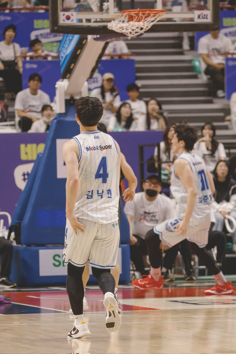 #김낙현
백투백 3점 넣고 또 넣고👌🏻