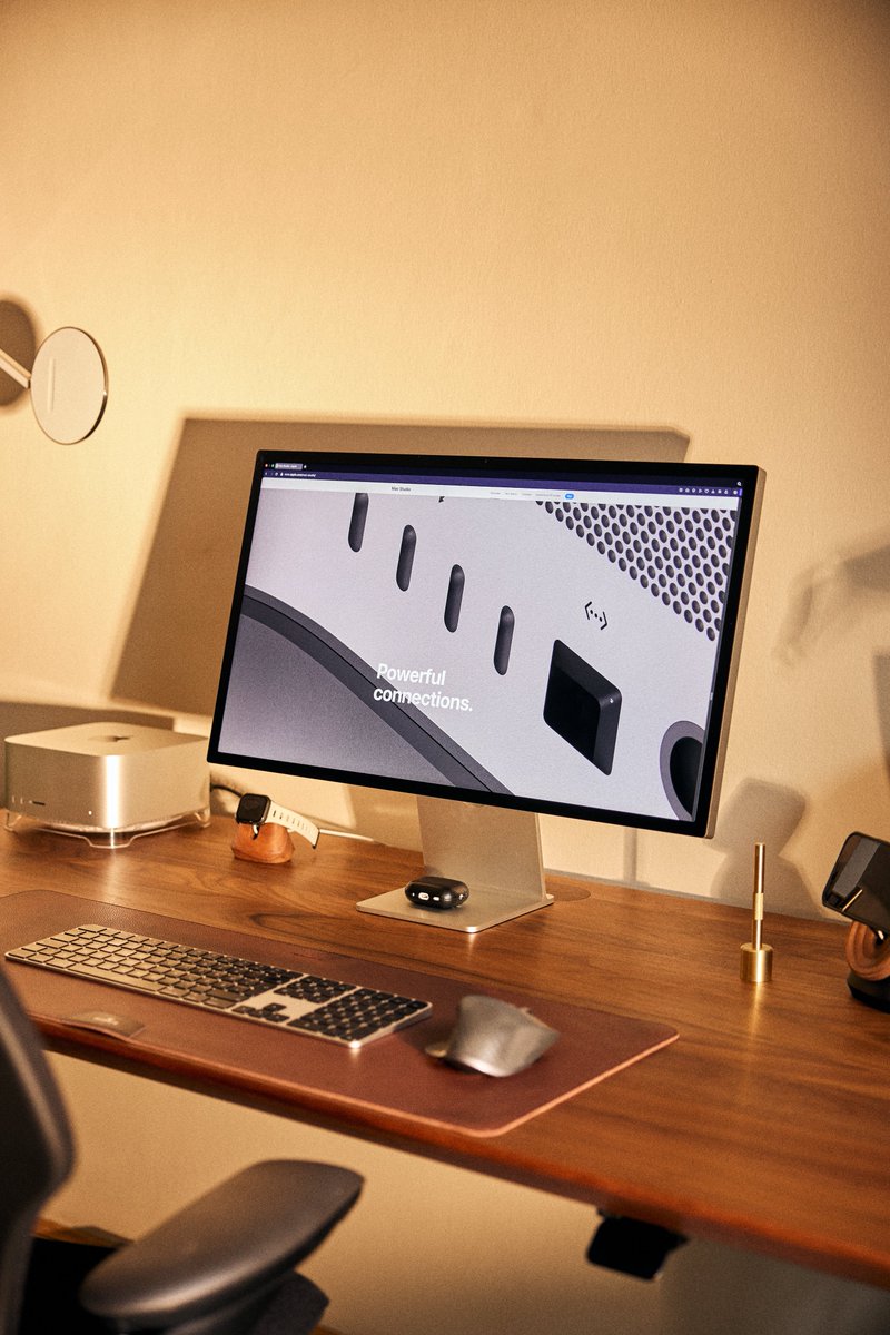 mamoastudio's tweet photo. My little workspace. https://t.co/FzgeIsrDQ0