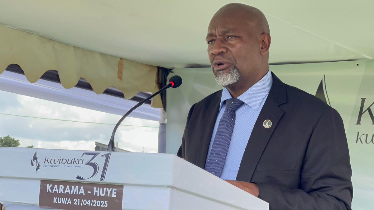 Ibuka_Rwanda's tweet photo. #Ibuka
Mu murenge wa Karama habaye igikorwa cyo kwibuka ku nshuro ya 31 Jenoside yakorewe Abatutsi muri uyu murenge.
Muri iki gikorwa hashyinguwe mu cyubahiro imibiri 12 y’abazize Jenoside yabonetse.
#Kwibuka31
#memories
#Refrection https://t.co/i1r1N43dR0