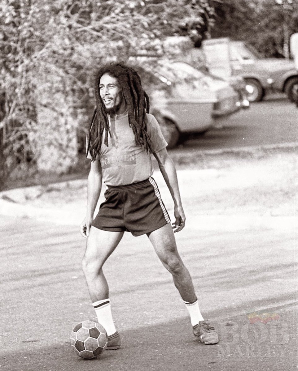 “Football is a part of me. When I play, the world wakes up around me.” #bobmarley

📷 by Johnnie Black
©️ Fifty-Six Hope Road Music Ltd.