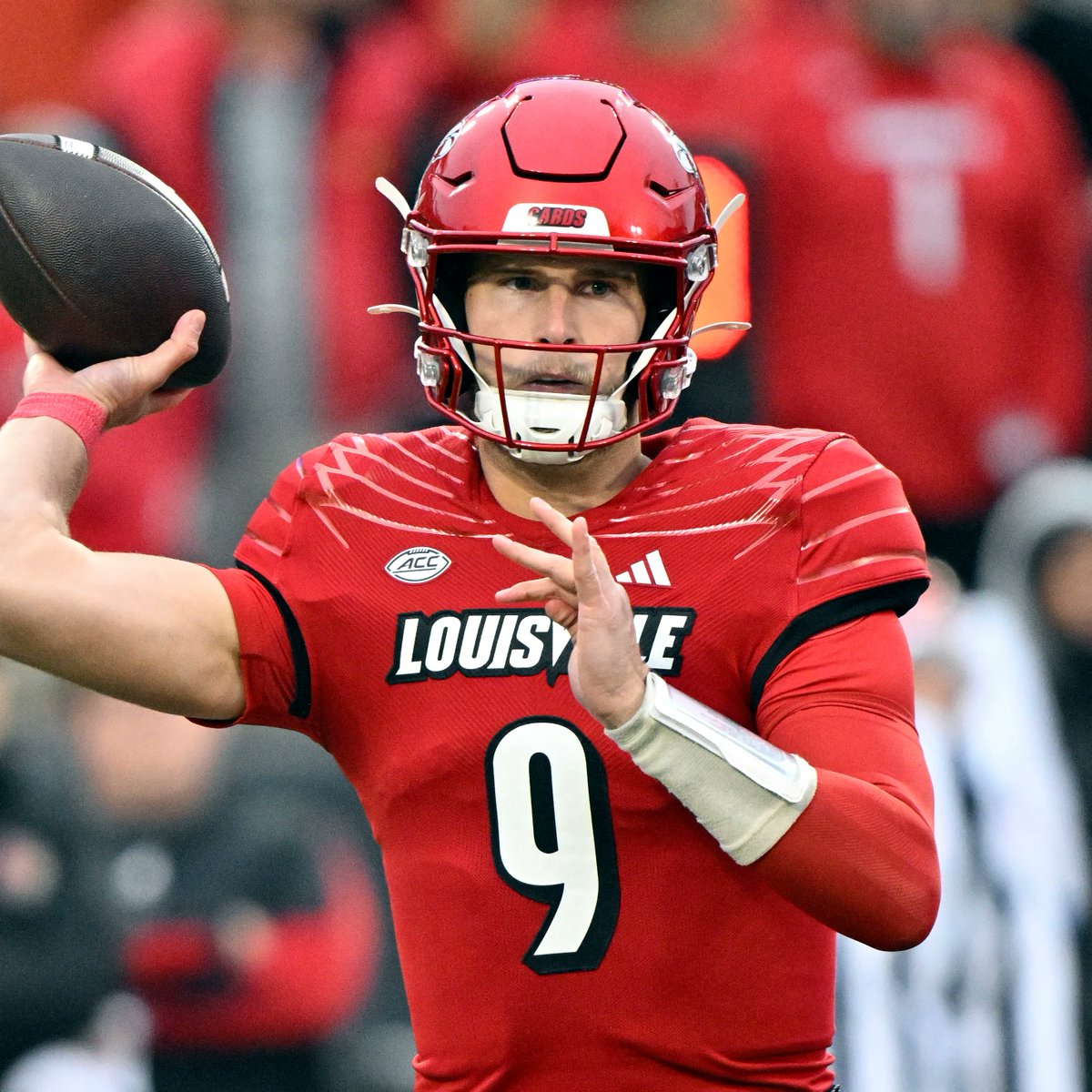 Dov Kleiman (@nfl_dovkleiman) on Twitter photo 𝗥𝗨𝗠𝗢𝗥𝗦: Some teams have Louisville's Tyler Shough as their highest-rated quarterback in the entire draft, per <a href="/AdamSchefter/">Adam Schefter</a> 𝗥𝗨𝗠𝗢𝗥𝗦: Some teams have Louisville's Tyler Shough as their highest-rated quarterback in the entire draft, per <a href="/AdamSchefter/">Adam Schefter</a>