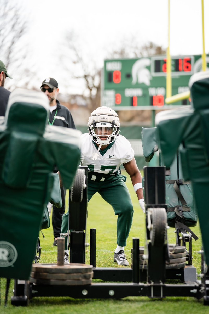 SemajBridgeman7's tweet image. SpringBall✅ #GoGreen