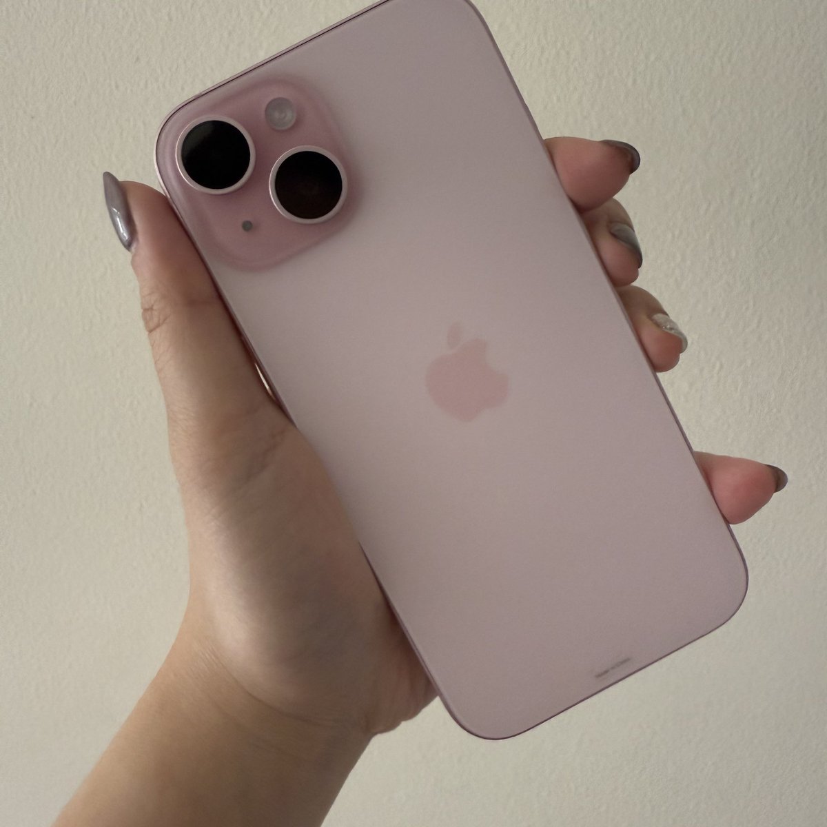 FOR SALE
IPHONE 15 256GB 
PINK

masih mulusss
pemakaian 3 bulan

garansi masih sampai desember 2025
BH 98%

#forsaleiphone #preloved #prelovediphone #jualiphone