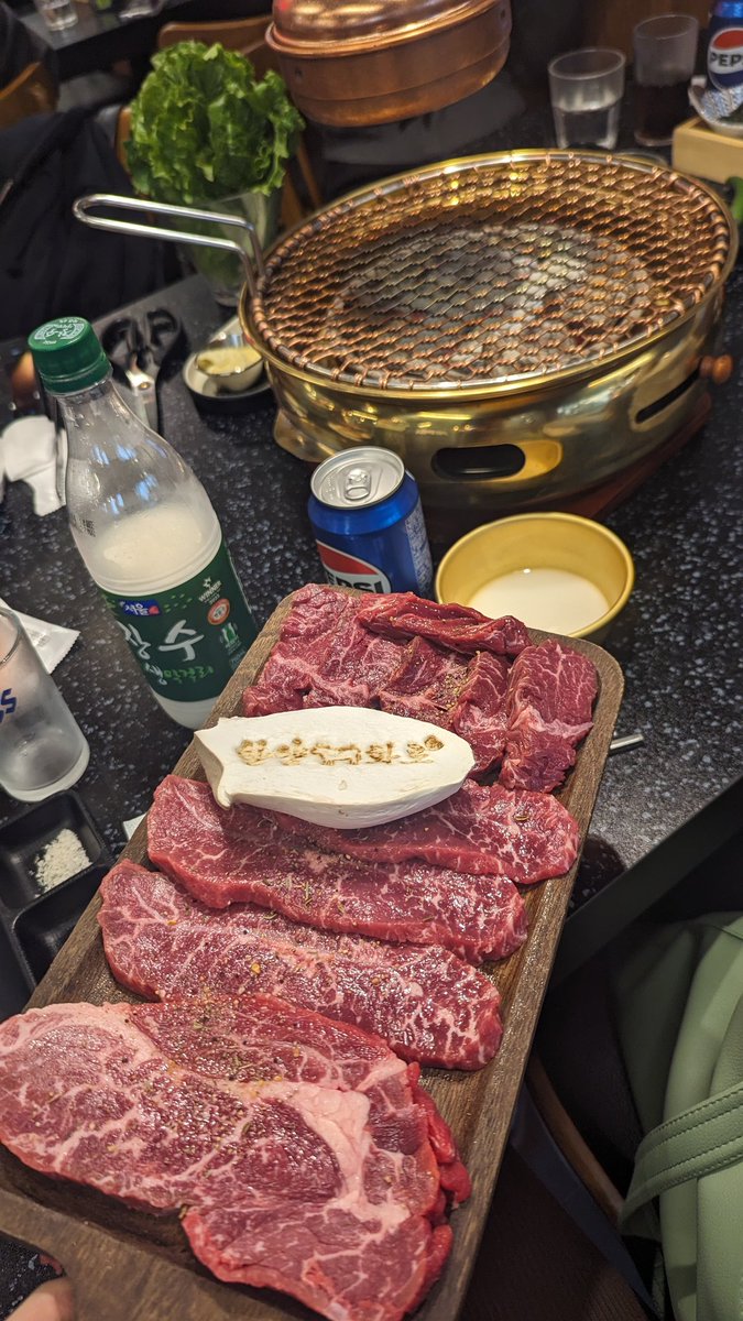 𝑪𝒊𝒏𝒅𝒚 𝑳. tweet media