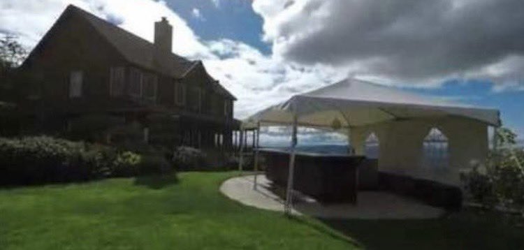 DAPFpodcast's tweet photo. Neil does a #Walkthru of #YOUNGBERGHILL #Winery #BedABreakfast in #McMinnville, #Oregon. An amazing place with amazing people! 🍷
@DAPFpodcast #OregonWinery
https://t.co/Ce0BVhGz0j https://t.co/LjDQvJewsy