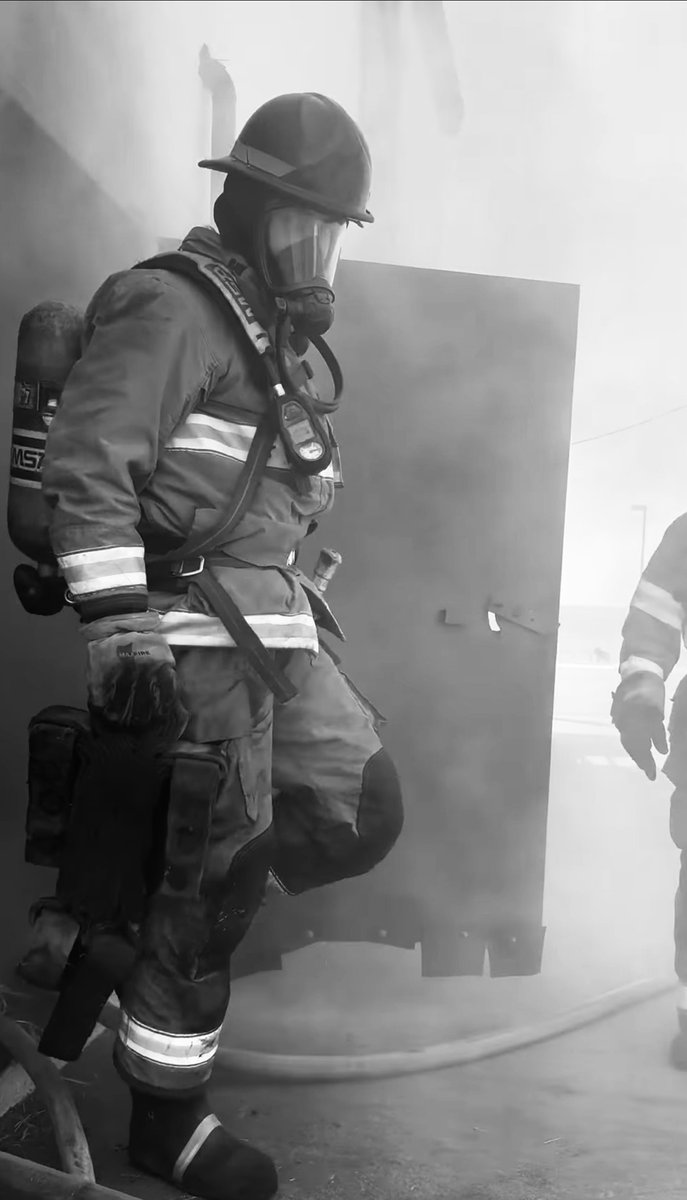 CFLPA Academy (@cflpa_academy) on Twitter photo Coming to a firehall near YOU after his playing days are through... Let's all congratulate <a href="/BraydenLenius/">Brayden Lenius</a> on successfully completing his #FireFighter training through <a href="/TDFireAcademy/">Training Division</a>!
#CFL #CFLPA #TeamCFLPA #TrainingDivision #BCLions Coming to a firehall near YOU after his playing days are through... Let's all congratulate <a href="/BraydenLenius/">Brayden Lenius</a> on successfully completing his #FireFighter training through <a href="/TDFireAcademy/">Training Division</a>!
#CFL #CFLPA #TeamCFLPA #TrainingDivision #BCLions