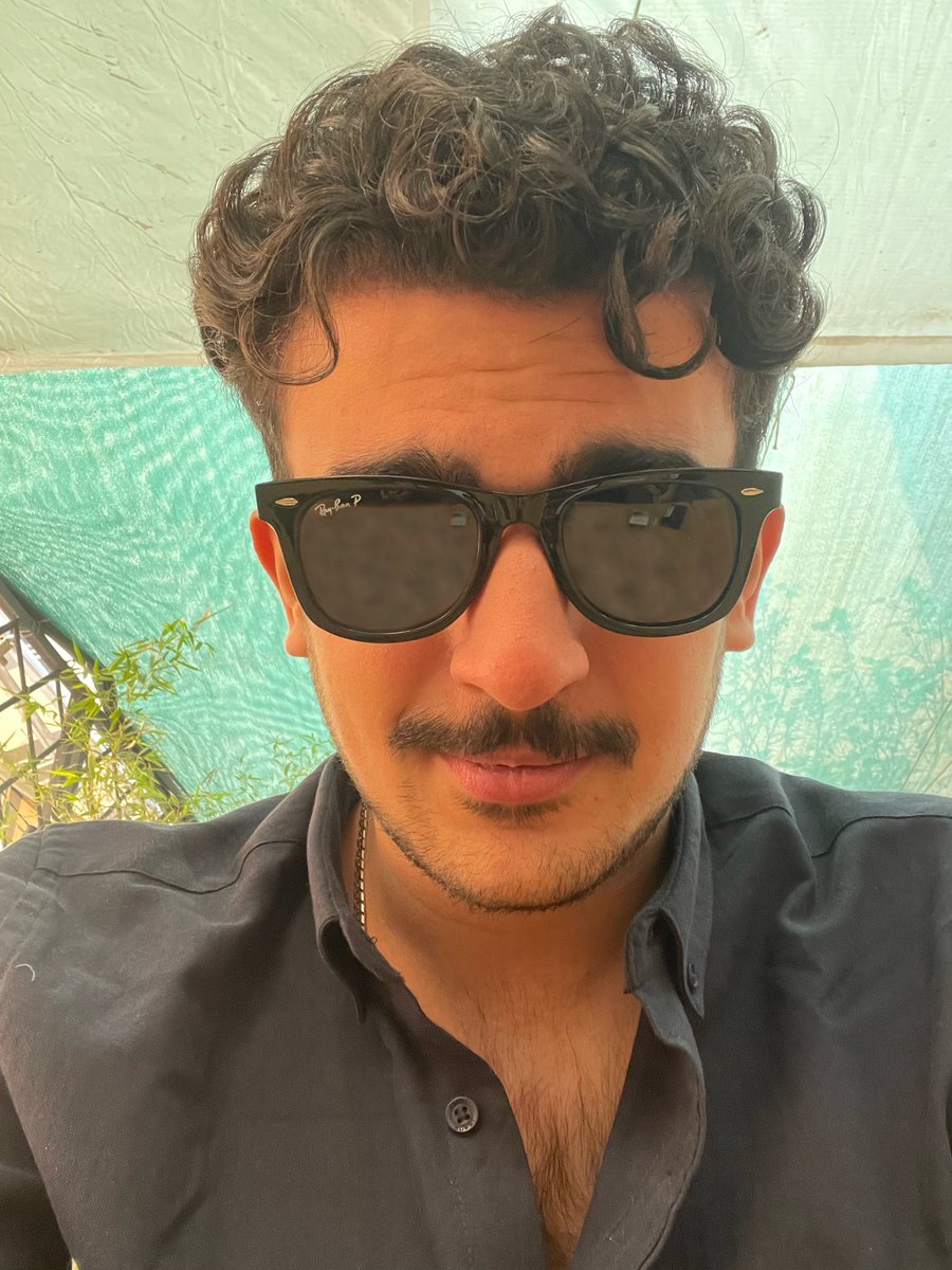 siiiaaah's tweet photo. فروردین https://t.co/LGyAtaWCbC