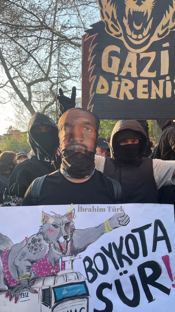 Ankara Çankaya, Kuğulu Park 21 Nisan

Üniversite ve lise öğrencileri, buluşması.