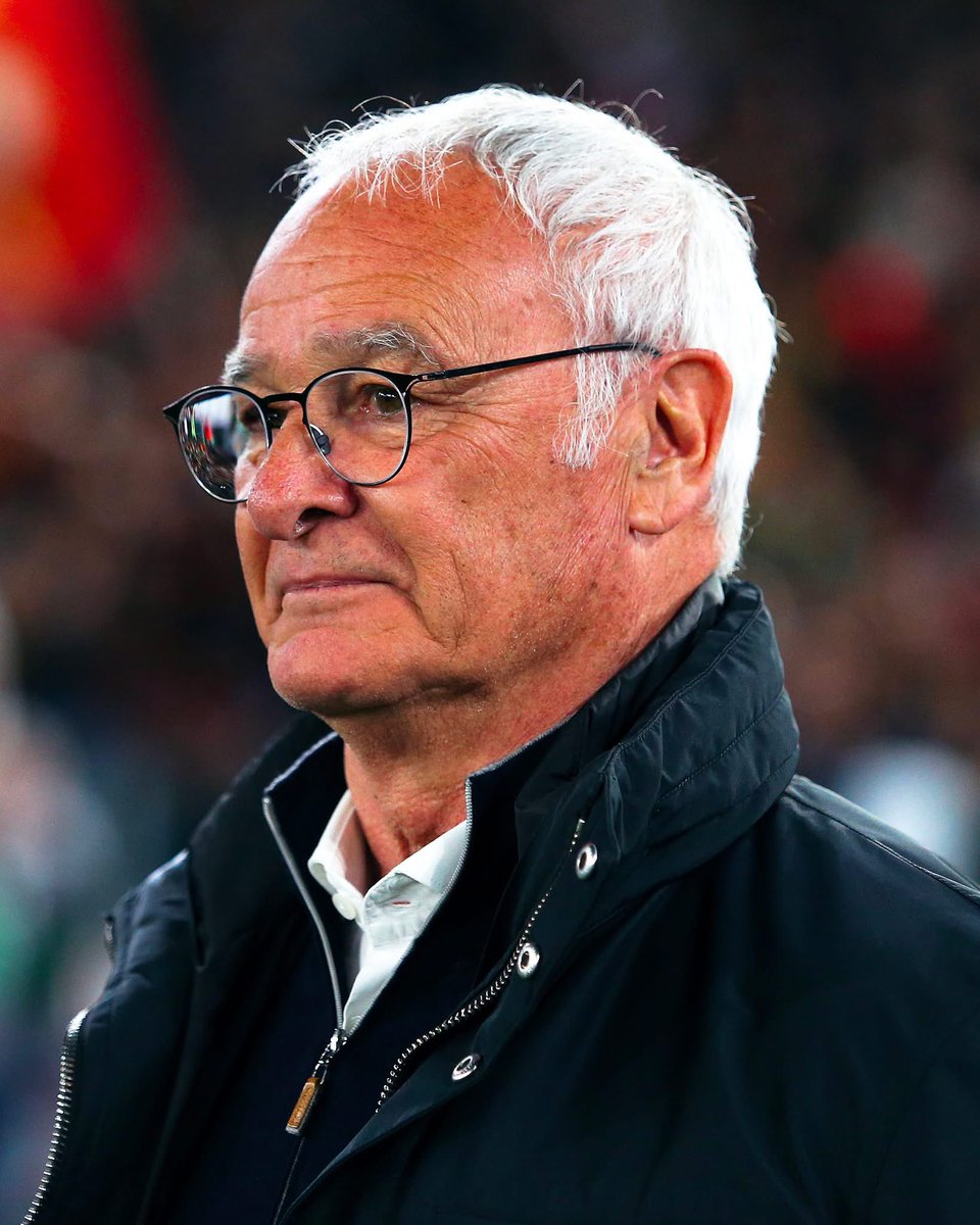 منذ عودتهِ لميادين القتال، لم يتجرؤوا على قتالهِ في إيطاليا بحيث أنه في آخر 19 مباراة لروما تحت إشرافِه في الدوري الإيطالي، لم تنهزم وهذا رقم كبير للعراب🇮🇹

#الدوري_الإيطالي #روما #إيطاليا #Roma #olympico #calcio #riyadh #PapaFrancesco