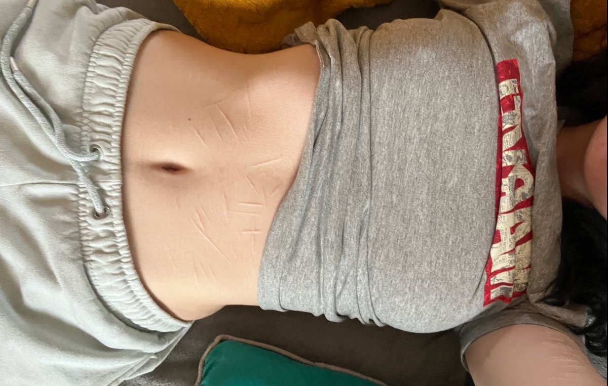 Lisaa_trans's tweet photo. Je peut te noter ta bite ? 🥺 https://t.co/atsPvy2Rza
