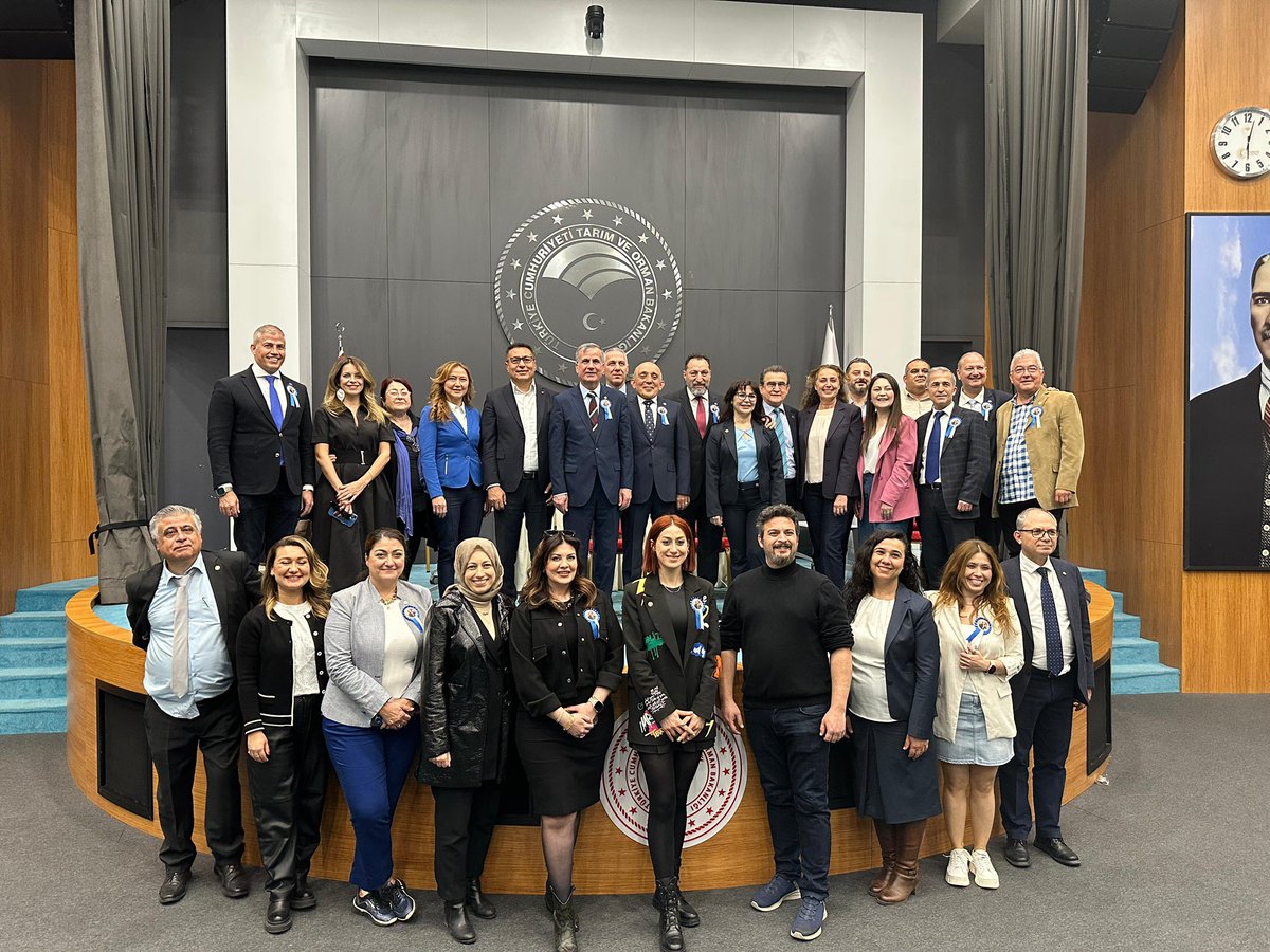 Türkiye Bilişim Derneği Yönetim Kurulunda devam etmenin ve yeni yönetimde yer almanın mutluluğunu ve gururunu yaşıyorum. 

Derneğimize, Bilişim Sektörüne ve Ülkemize değer katacak projelerin ve işlerin içinde olmak için çalışacağız. 
<a href="/tbdmerkez/">TBD TÜRKİYE BİLİŞİM DERNEĞİ</a>