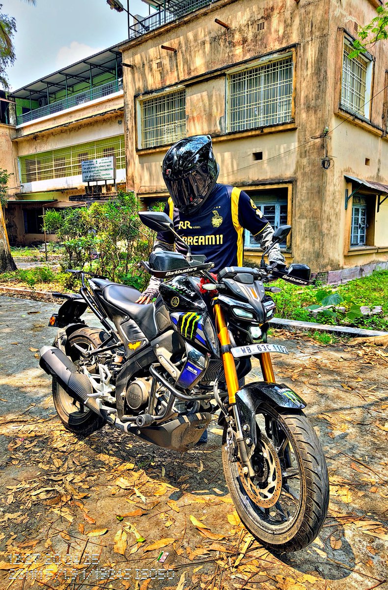 subhashish_23's tweet photo. Retro Black x Gold pride.
KKR 2008 — where it all began with Ganguly!

#kkr #KolkataKnightRiders
#SouravGanguly #Dada #NoDadaNoKKR #Six5Six #Retro #RetroJersey #IPL #KorboLorboJeetbo #AmiKKR #Yamaha #YamahaMT15 #MT15 #Ganguly #BlackAndGold https://t.co/IXNGNfTz1D