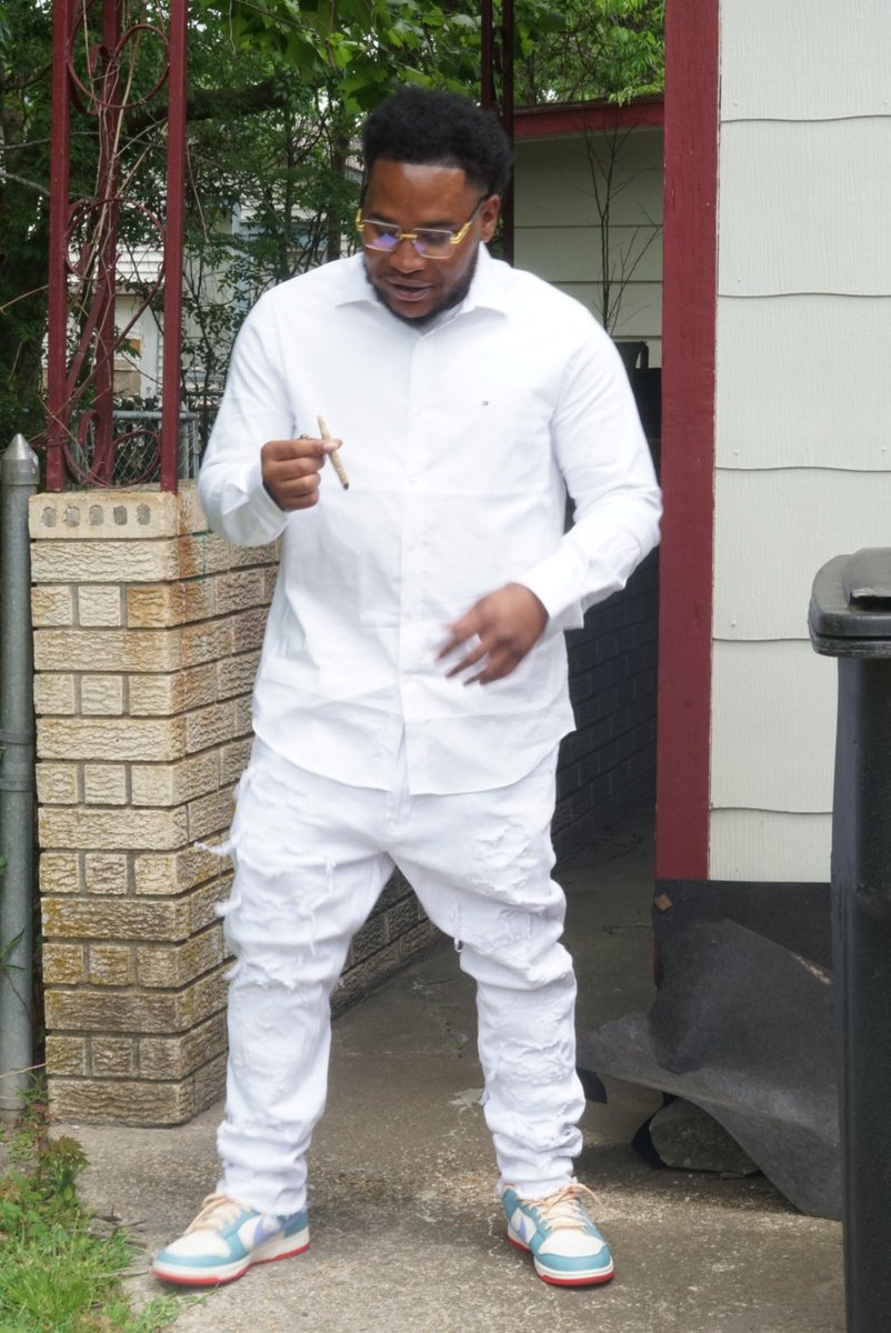 ELMorroRec's tweet image. Pain motivated me to go hard #LongliveRome🕊️