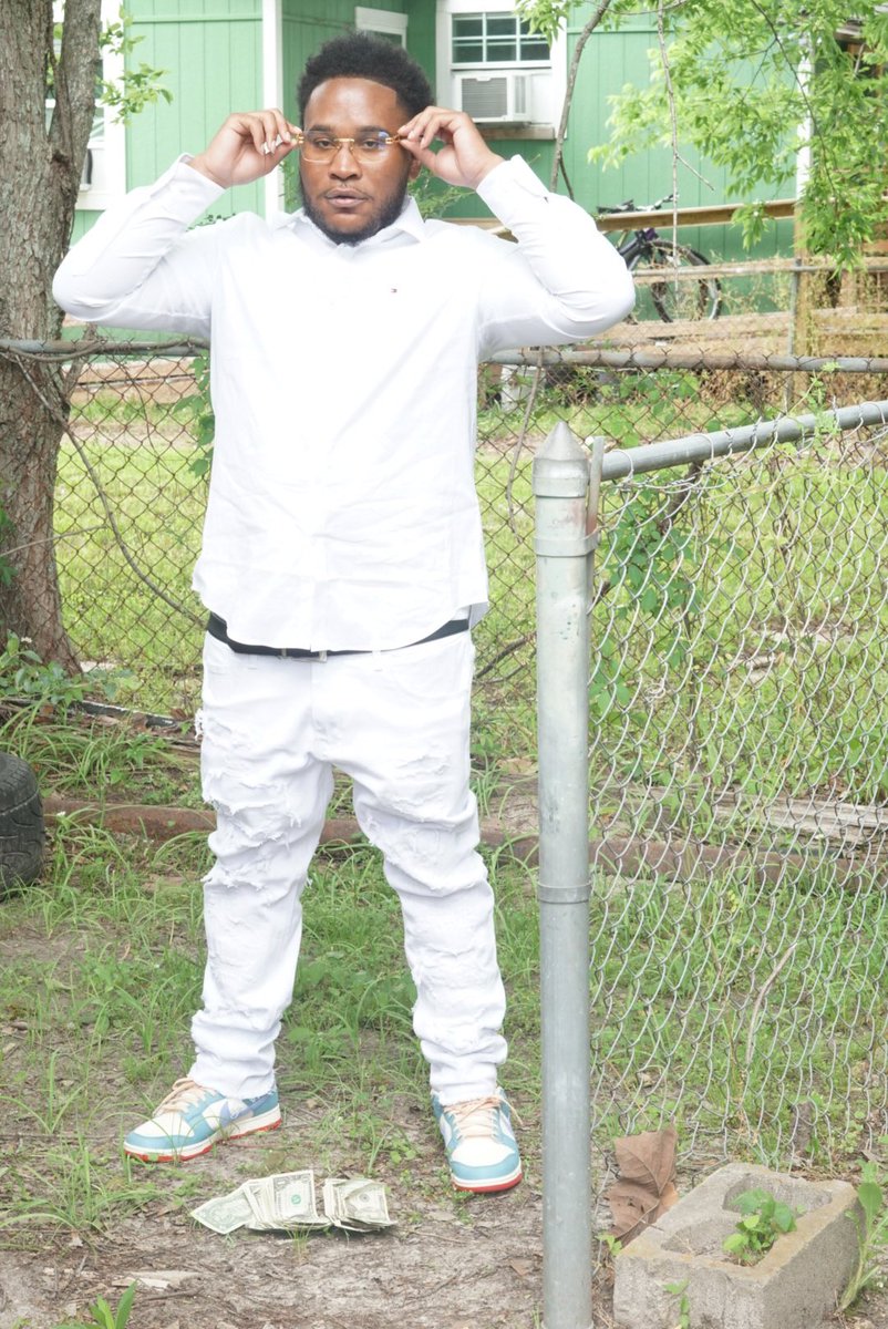 ELMorroRec's tweet image. Pain motivated me to go hard #LongliveRome🕊️