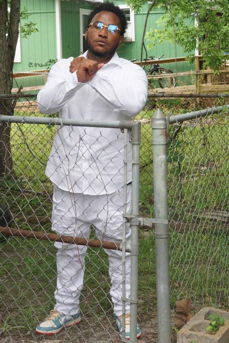 ELMorroRec's tweet image. Pain motivated me to go hard #LongliveRome🕊️