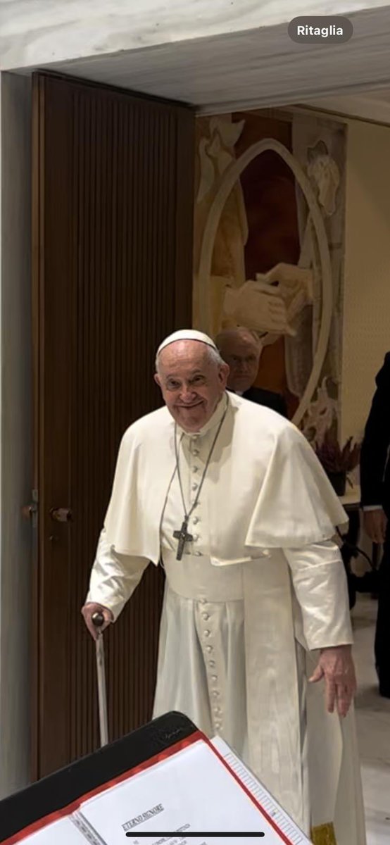 clakappa's tweet photo. #PapaFrancesco Grazie 🙏 https://t.co/d73aHHBevp