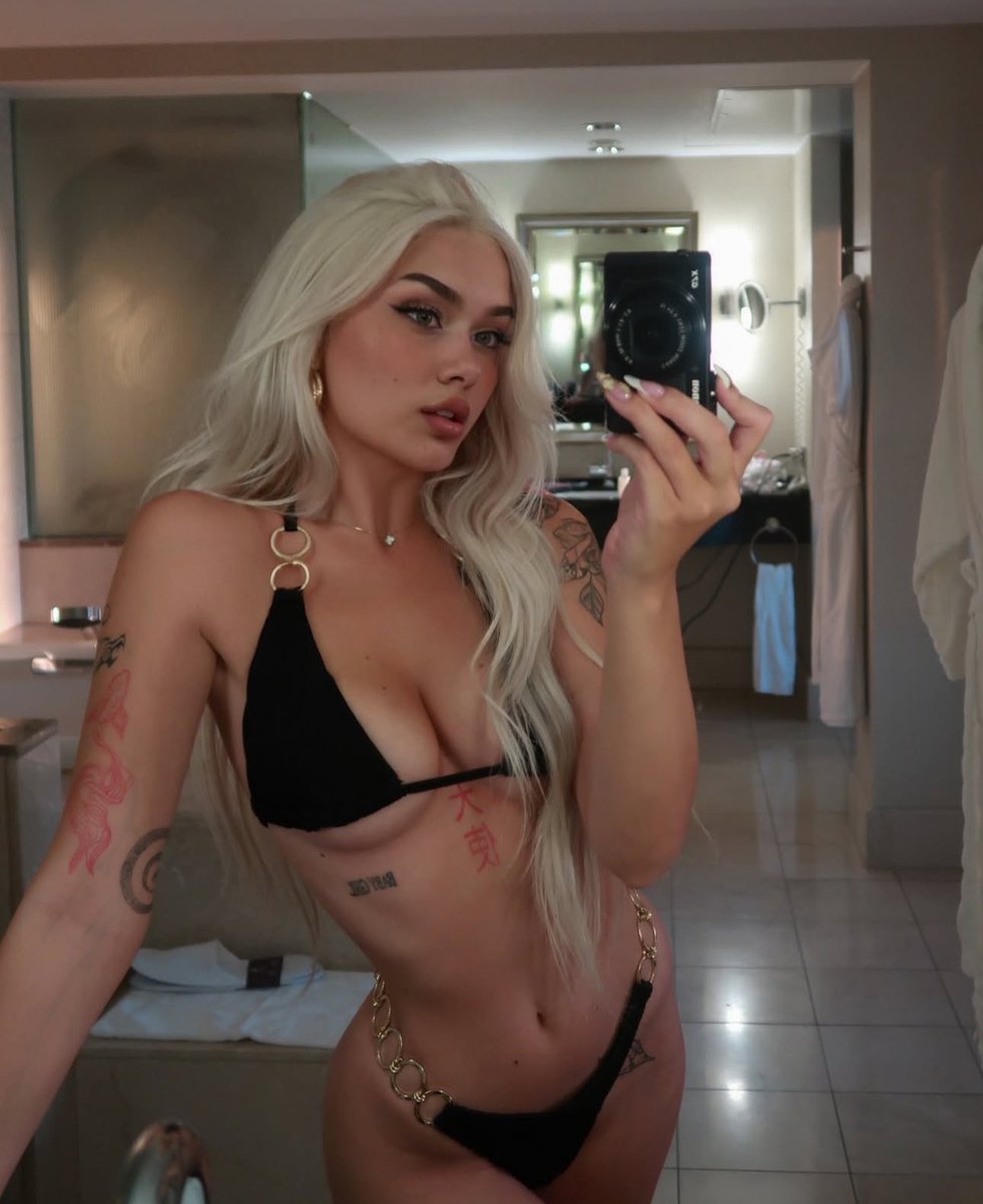 pcrnstvrgf's tweet image. ᅠᅠ

            𝐌𝐎𝐗𝐈𝐄 𝐋𝐎𝐔;  lil   tiny   whore .
            griffin ’ s  girl . sugar  baby . virgo .
            penned  lovingly  by  #ℭ𝔥𝔞𝔱𝔱𝔢 .
            semi - lewd / nsfw . selective .
ᅠᅠ