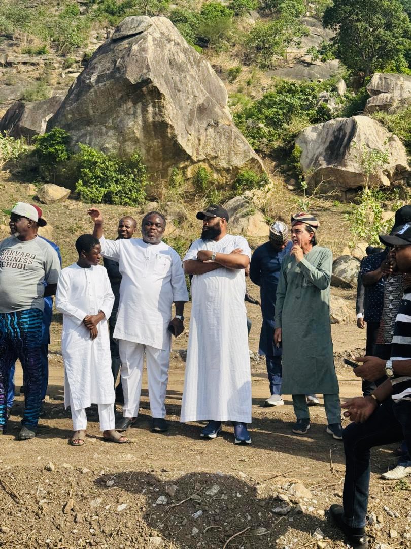 ZayyanuaSale's tweet photo. This visionary project is set to transform the area into a major tourism and economic hub, creating opportunities and boosting the image of Niger State on the national and global stage.

#NewNiger #SustainableDevelopment #ZumaRock #GovernorBago #TourismBoost #NigerRising https://t.co/uQSn6vDTKE