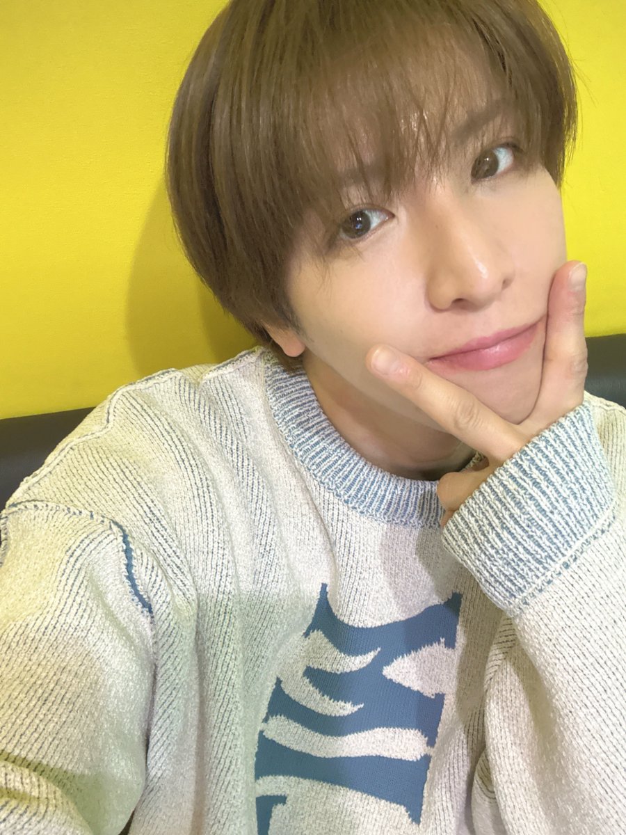 takuya_matsuri's tweet photo. おはよう🥰❤️‍🔥

いきなりやけど、
僕はいつでもみんなの日々を応援してたいし、みんなも僕の日々を応援しててほしいです☺️✨

いつも朝からおはようＸの投稿を見て
いいね、リプしてくれてありがとう☺️❣️ほんまに嬉しい🥹💗

まじで毎日朝から頑張れる🥲😭❤️‍🔥

みんながいてくれてるから
毎日朝から晩まで幸せです❣️🥹

今日も今日とてお互い
楽しく頑張りましょう🥳💕

#MATSURI 
#MATSURIわっしょい