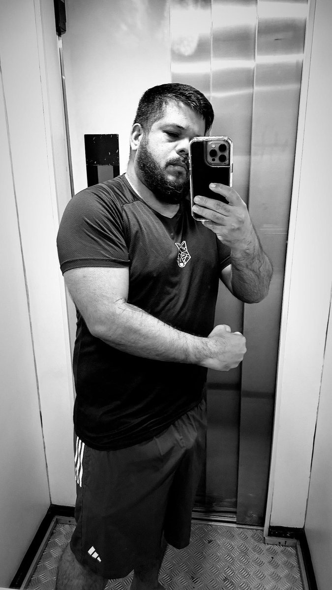 Itswallacee's tweet photo. queira ir treinar, mas a vontade de descansar é muito maior https://t.co/Rpz6J555nH