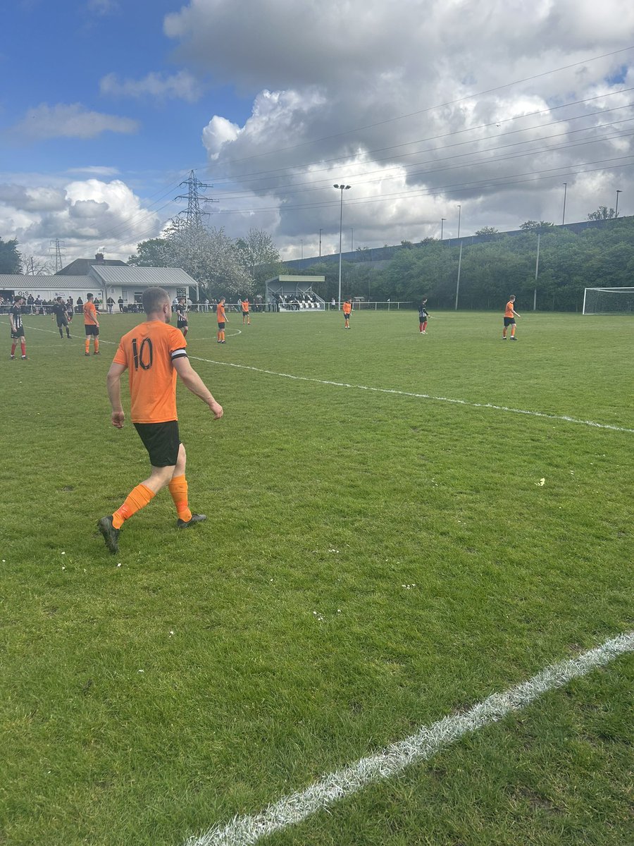 MendipBroadwalk's tweet photo. 🔴🔵

A controlled performance today from the lads. 

Lead 0-1 through a Jack Cousins header ⚽️. 

And scored 3 more in the second half with goals from Dylan Whittle ⚽️, Jack Medj ⚽️ &amp; Jack Hagget ⚽️

MOM - Elliot Moore. 

@AvonmouthFC superb hospitality 👌

#1MoreToGo. https://t.co/2900LlLLMr