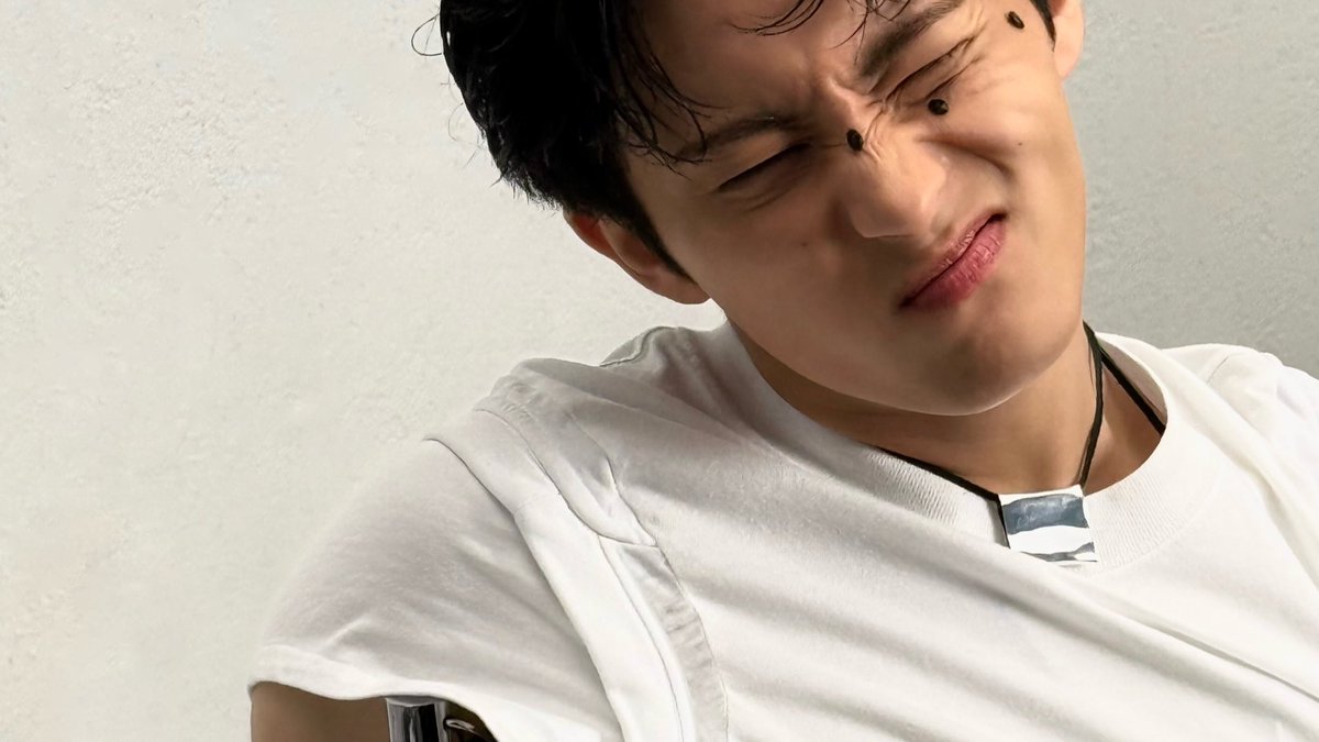 leosdside's tweet image. ㅤㅤ