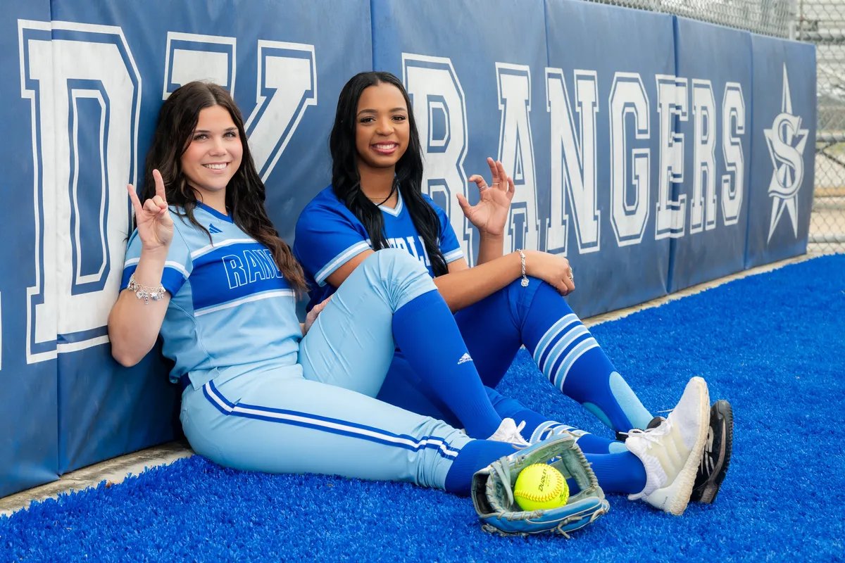 DOUBLE TROUBLE: College-commits Wilcox, Smith enter final year as faces of Sterling Softball  

For Kendell Wilcox and Simyah Smith, softball has been more than a sport, it's been the foundation of their friendship, their leadership &amp; their future.

READ:vype.com/Texas/Houston/…