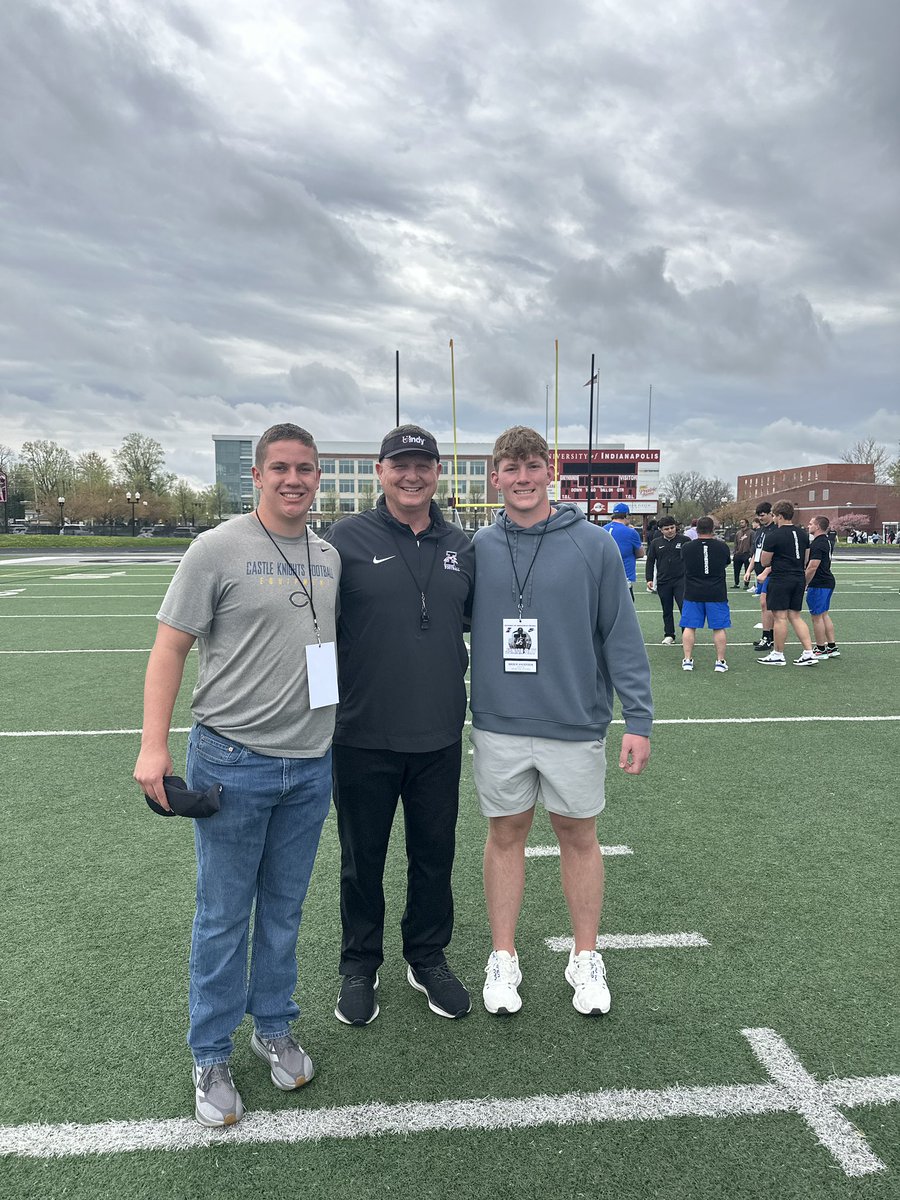 BrockAndersen08's tweet image. Had a great time at @UIndyFB this past weekend for junior day and spring game. Thanks @NathanPapandrea for the invite and hospitality. Loved seeing the culture!
@Castle_Football