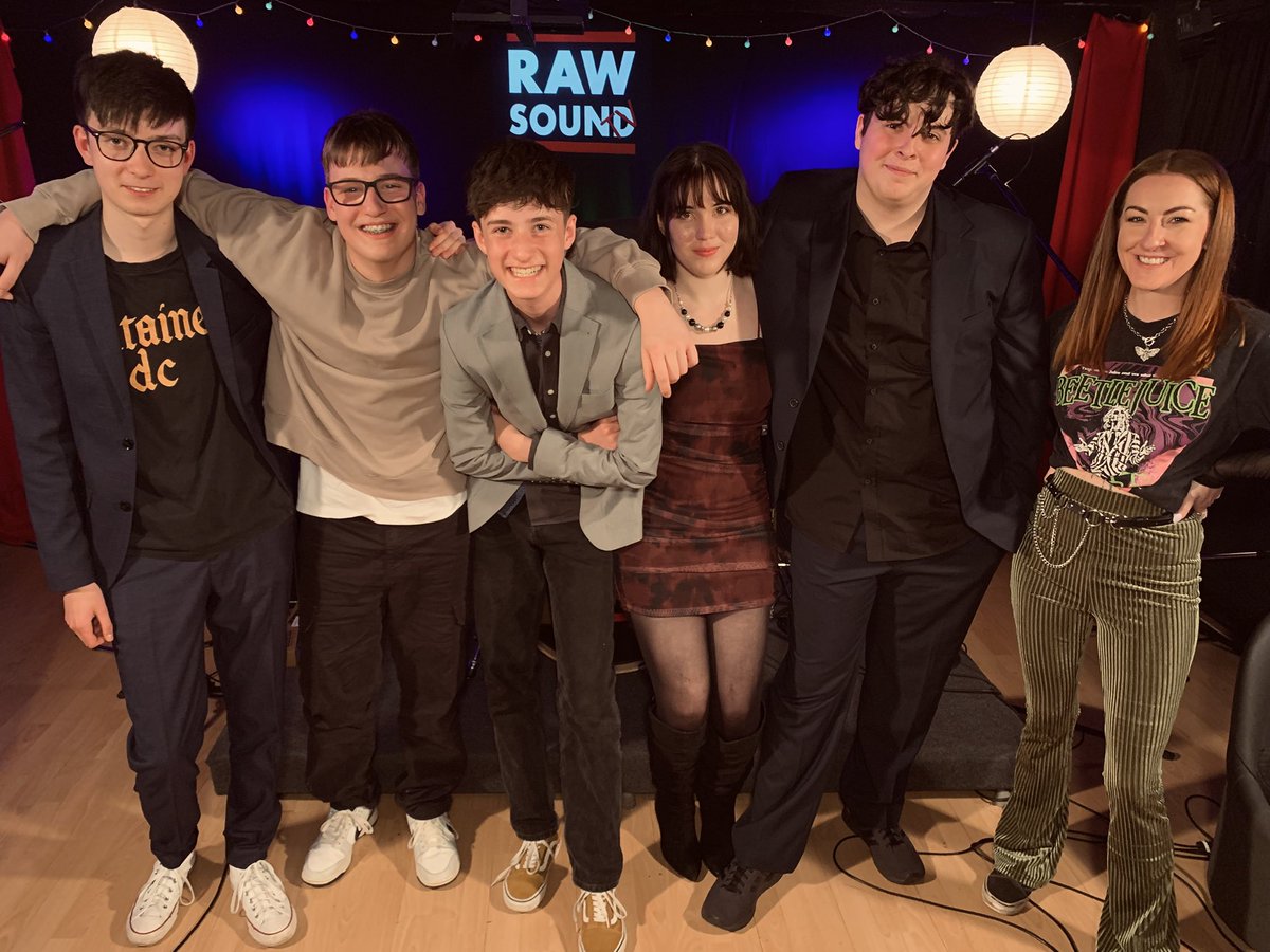 RawSoundTV's tweet photo. Joining #ProjectOverload on this Sunday’s show are Stoke noise merchants #Vindictive plus live, exclusive bonus tracks from @littlejukemusic and #ThePeopleAssembly 🔥
Make sure you’re tuned in this Sunday at 4pm! Don’t Miss It! 
https://t.co/oWnd2G8Wh4
#newmusic #Brum https://t.co/hPqvUs6NRk