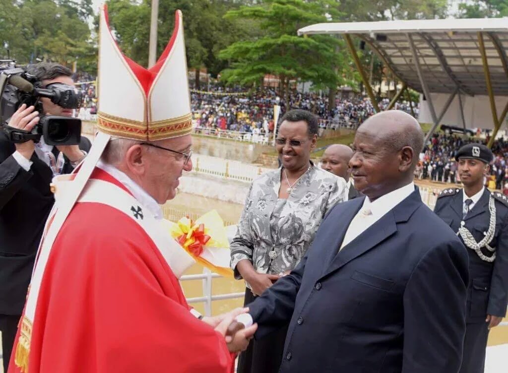 patrickoyulu's tweet image. ....some Notable Pictures during #Pope Francis Visit to Uganda in November 2015. #popefrancisdeath #PapaFrancesco 
Courtesy Pictures.