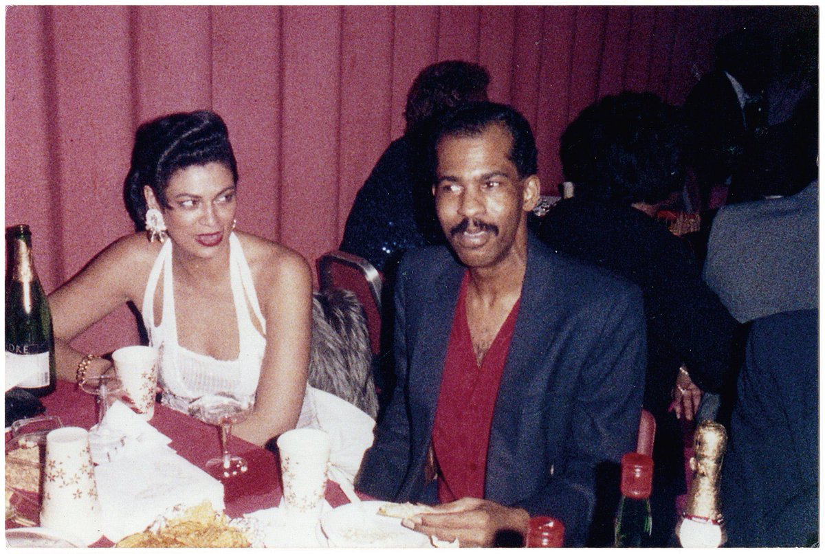 beyzhive's tweet photo. just found out that july 29 1998 is the day uncle johnny passed away and that’s why beyoncé chose that date to release ‘renaissance’ 🥹 https://t.co/B2tKywkfj3