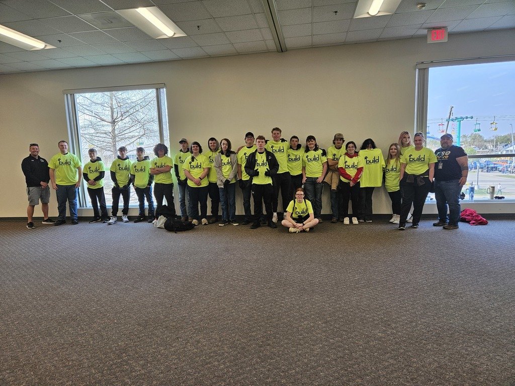 iJAG Students Attended “Build My Future” Trades Event!
Shout out to Mr. Shea, iJAG teacher and Mr. Williams for taking our students to this program!  For more information about this program check out this website: iowaskilledtrades.com