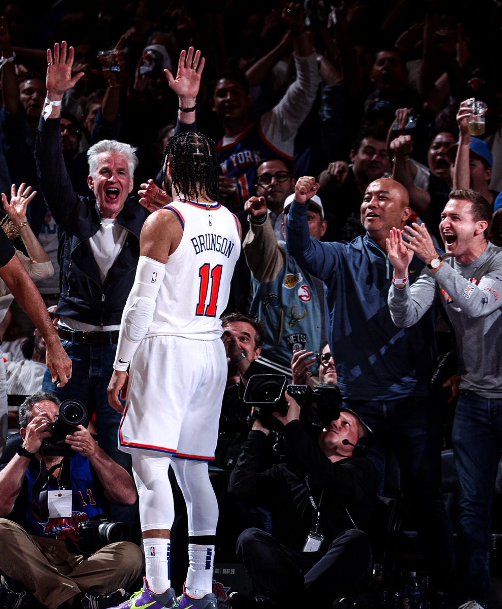 BrunsonMuse's tweet photo. This picture captured during game one. https://t.co/iAC0SgyZCY