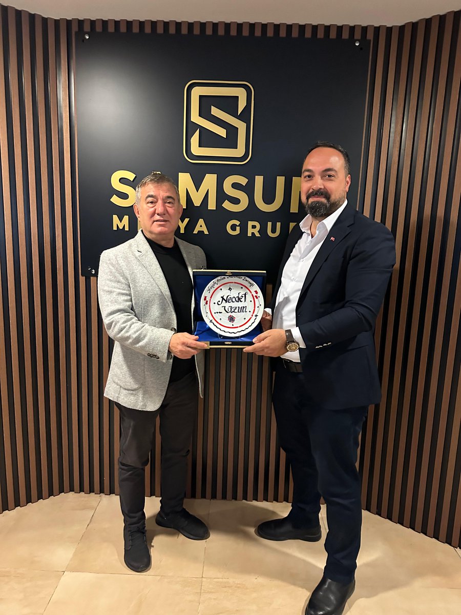 degirmencimurat's tweet photo. Şehrimizin değerli basın kuruluşlarının yöneticileri; İHLAS HABER AJANSI Samsun Bölge Müdürü Salih KASIM, SAMSUN GAZETESİ 
Genel Yayın Yönetmeni Necdet UZUN, HEDEF HALK GAZETESİ
Genel Yayın Yönetmeni Aziz Yener Cabbar ve GAZETE GERÇEK
Yazı İşleri Müdürü Haydar ÖZTÜRK' ü ziyaret ettik.