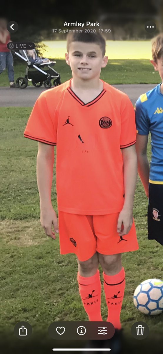 Futsala Leeds is feeling proud 😊 

A massive well done to one of our original futsala ballers 

Harry Gray - making his first of many first team appearances today for Leeds Utd, phenomenal desire 

Harry trained at futsala for many years and enjoyed our best in class sessions,