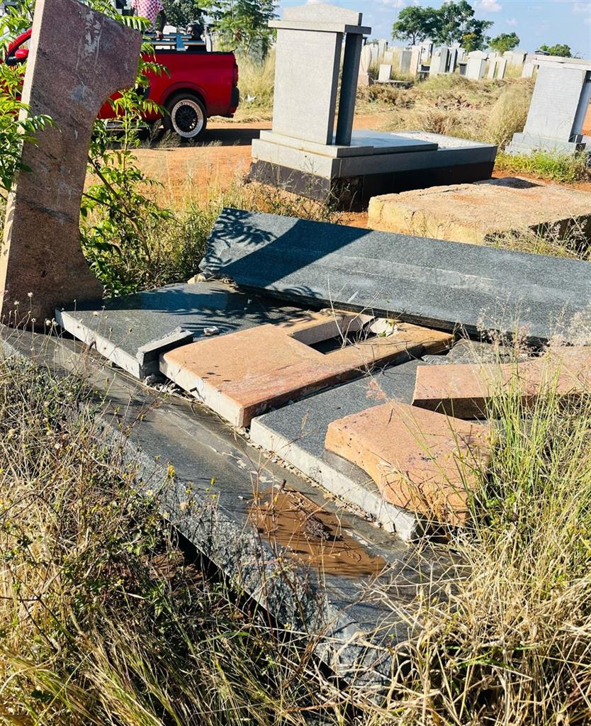 dailysunsa's tweet photo. WATCH: Cemetery vandalism a grave concern for families!
#GraveVandalism #Gravesite #CemeteryVandalism
https://t.co/xcqsocVpGG