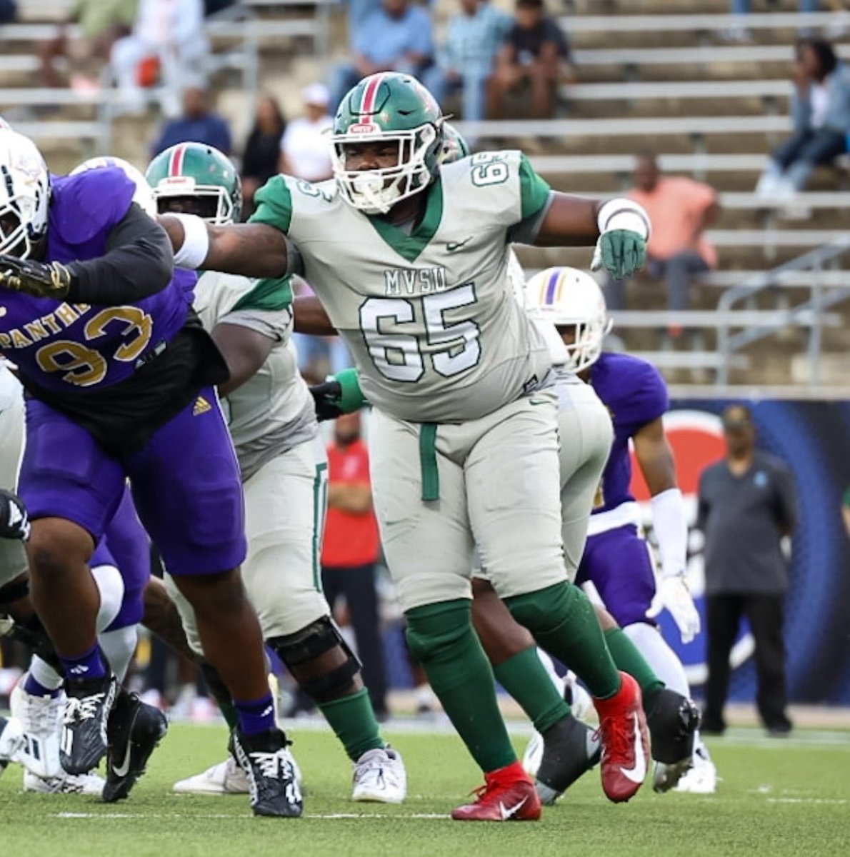 Devin Pitts 6'6"/295/OL from Mississippi Valley State enters the transfer portal
