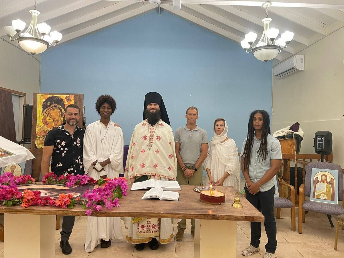 RussiaJamaica's tweet image. ☦️ On April 20 in Spanish Town (St. Catherine Parish), members of the Orthodox community in Jamaica, including Russian compatriots and Embassy staff, took part in the Easter service conducted by priestmonk of the Russian Orthodox Church Outside Russia (Moscow Patriarchate) Fr.…
