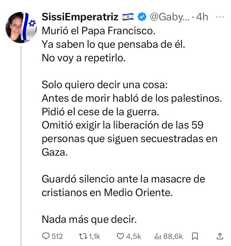 El Papá guardó silencio ante la masacre de cristianos en Medio Oriente? Jajaja el Papá viajó al mismísimo Mosul donde ISIS prometió que le cortarían la cabeza y dio un discurso donde alertó sobre la persecución a cristianos en toda la región. Lo que es ser una improvisada.