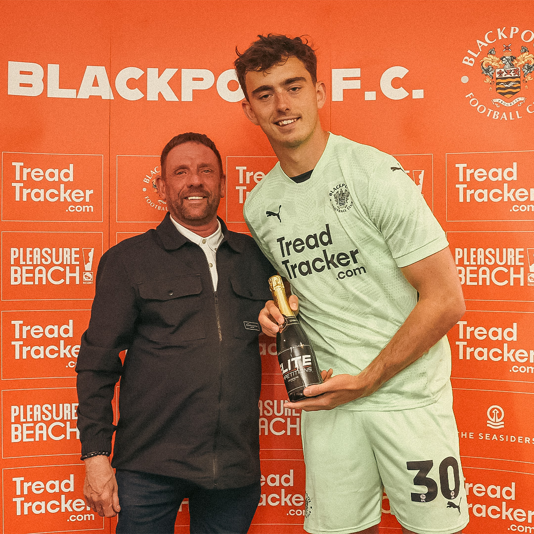 Goalkeeper Harry Tyrer was chosen as today's <a href="/elitecompltd/">Elite Competitions</a> man of the match by match sponsors <a href="/TrainingWorksNW/">Training Works (NW)</a>.

🍊 #UTMP