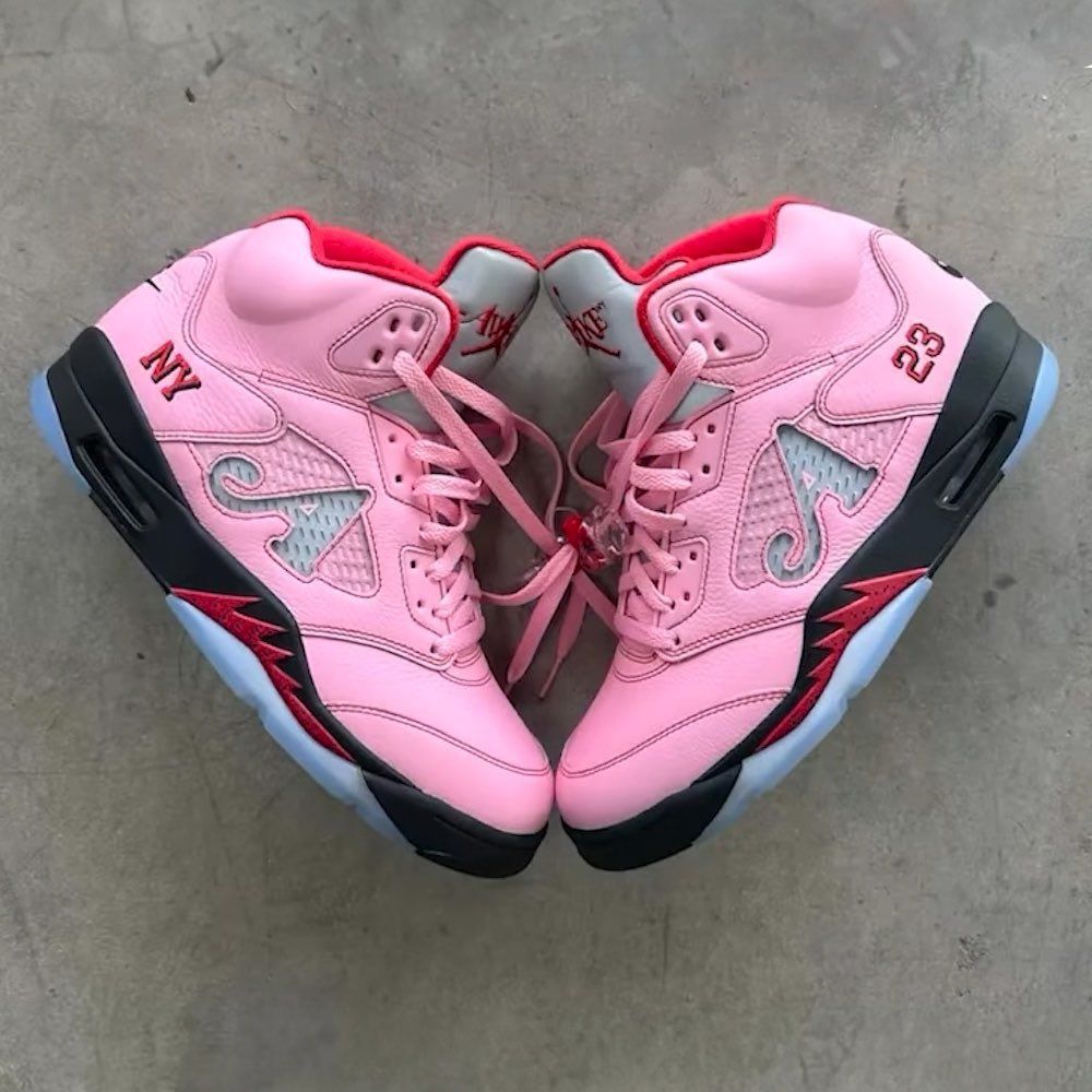 SneakerAlert on X: SneakerAlert on X: