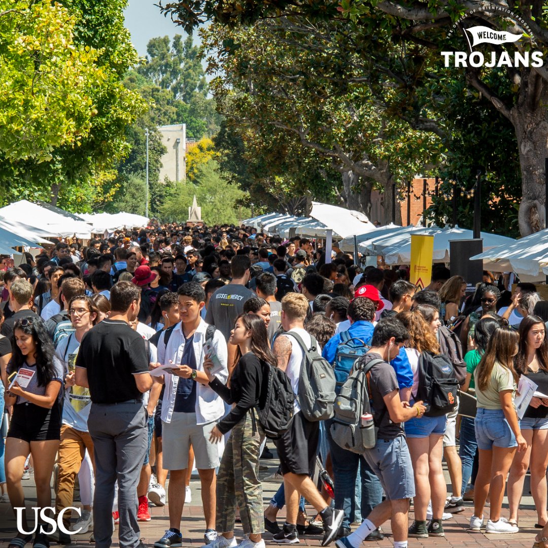 WelcomeTrojans's tweet photo. USC has hundreds of student organizations, which host a majority of the programs and events held on campus! You can meet many of them at the semesterly Involvement Fair on Trousdale Parkway, Alumni Park and McCarthy Quad. 📕 https://t.co/g4ufcSR7Le