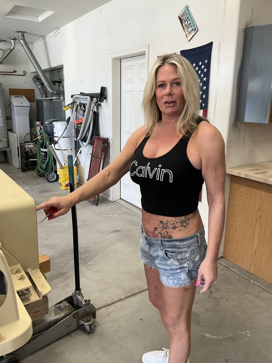 Content from nikkilynnerotic