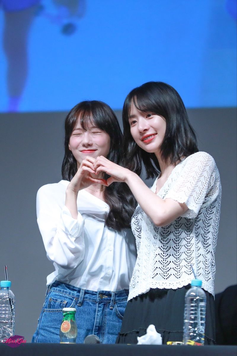 sungjakempreg's tweet photo. son ellas !!!! #wjsn #wlw #eunbo #hyunlu https://t.co/HobU5NXnOZ