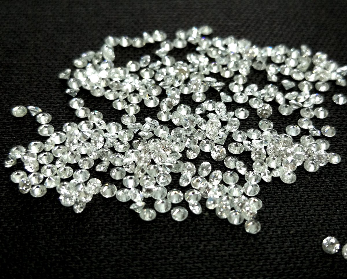 RATANASAGAR's tweet photo. Discover the brilliance of natural white diamonds in all sizes and clarity grades—from FL to I—curated with micro-tolerance precision. At https://t.co/XkTrw6mUwB, we specialize in delivering diamonds - Visit https://t.co/XkTrw6mUwB to explore our exquisite collection. https://t.co/p8eYE6LKUl