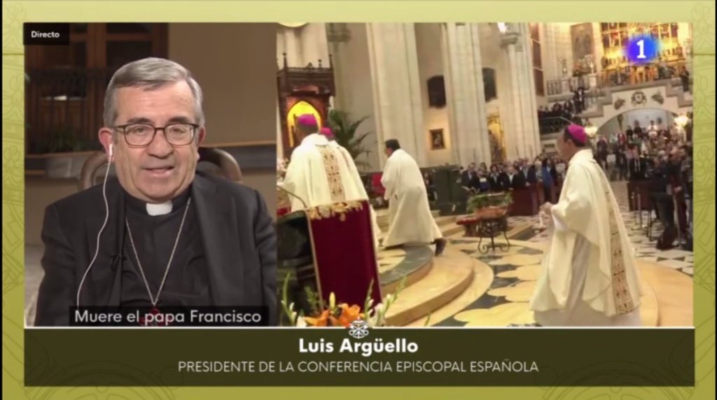 OcurreEnTele's tweet photo. Telecinco, la única cadena (de las 3 más principales) que emite ahora un programa que no sea hablando del Papa.
#ElDiarioDeJorge21A #YAS21A #RTVE https://t.co/aHSedW6Trr