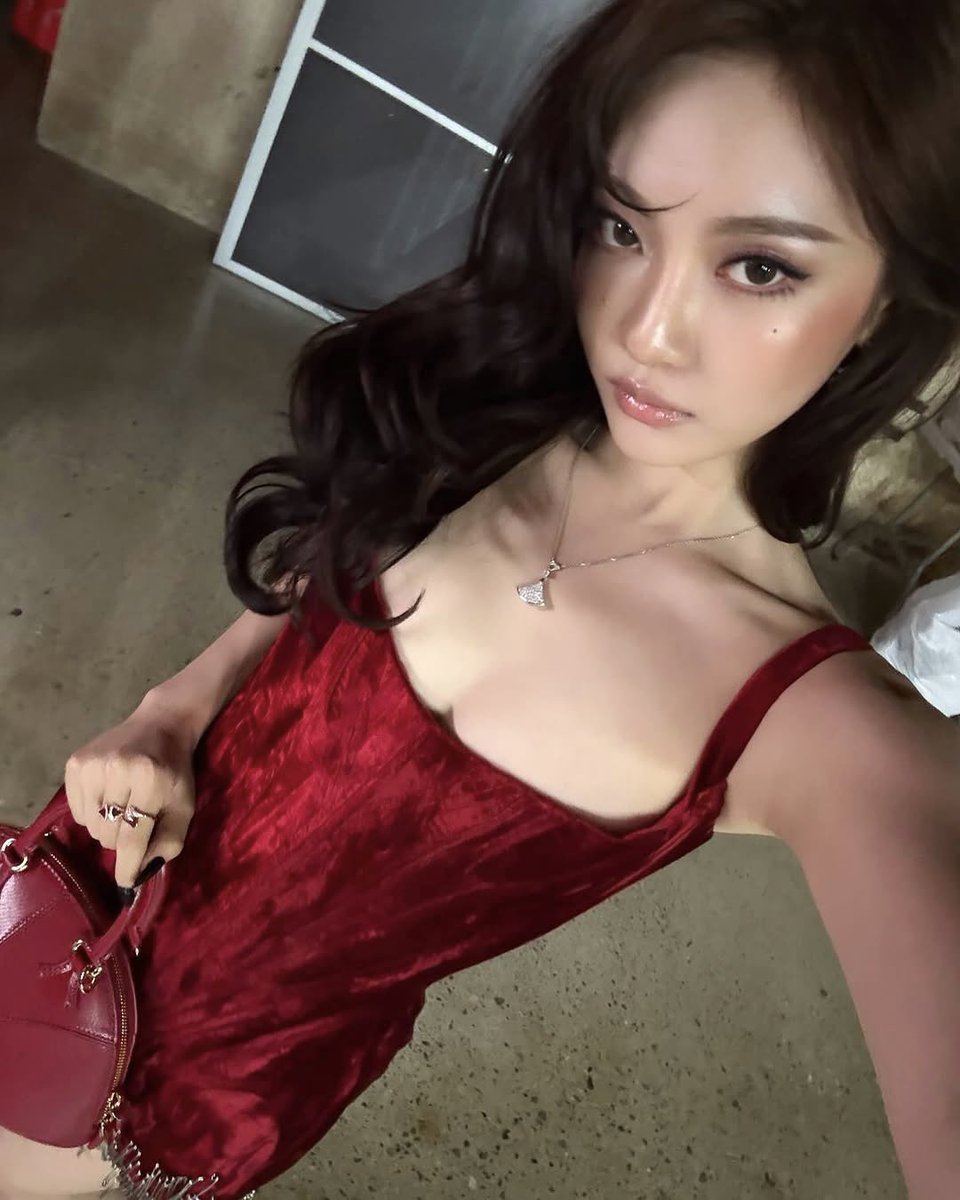 BTS peek! Caught between glam and giggles. Dressed up in velvet red and wrapped in Bvlgari dreams. W Korea, let’s do this again. 💋💍👛